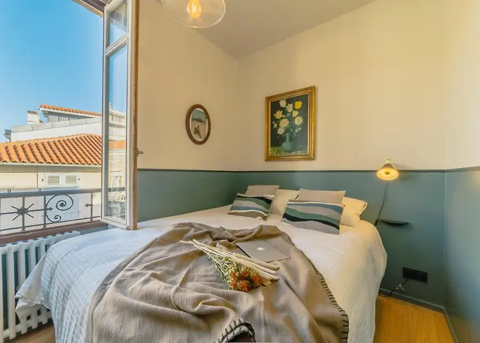 Papagayo, Halles Et Cote Des Basques * ביאריץ