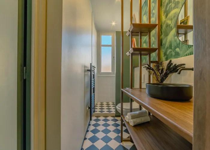 Appartement Papagayo, Halles Et Cote Des Basques *